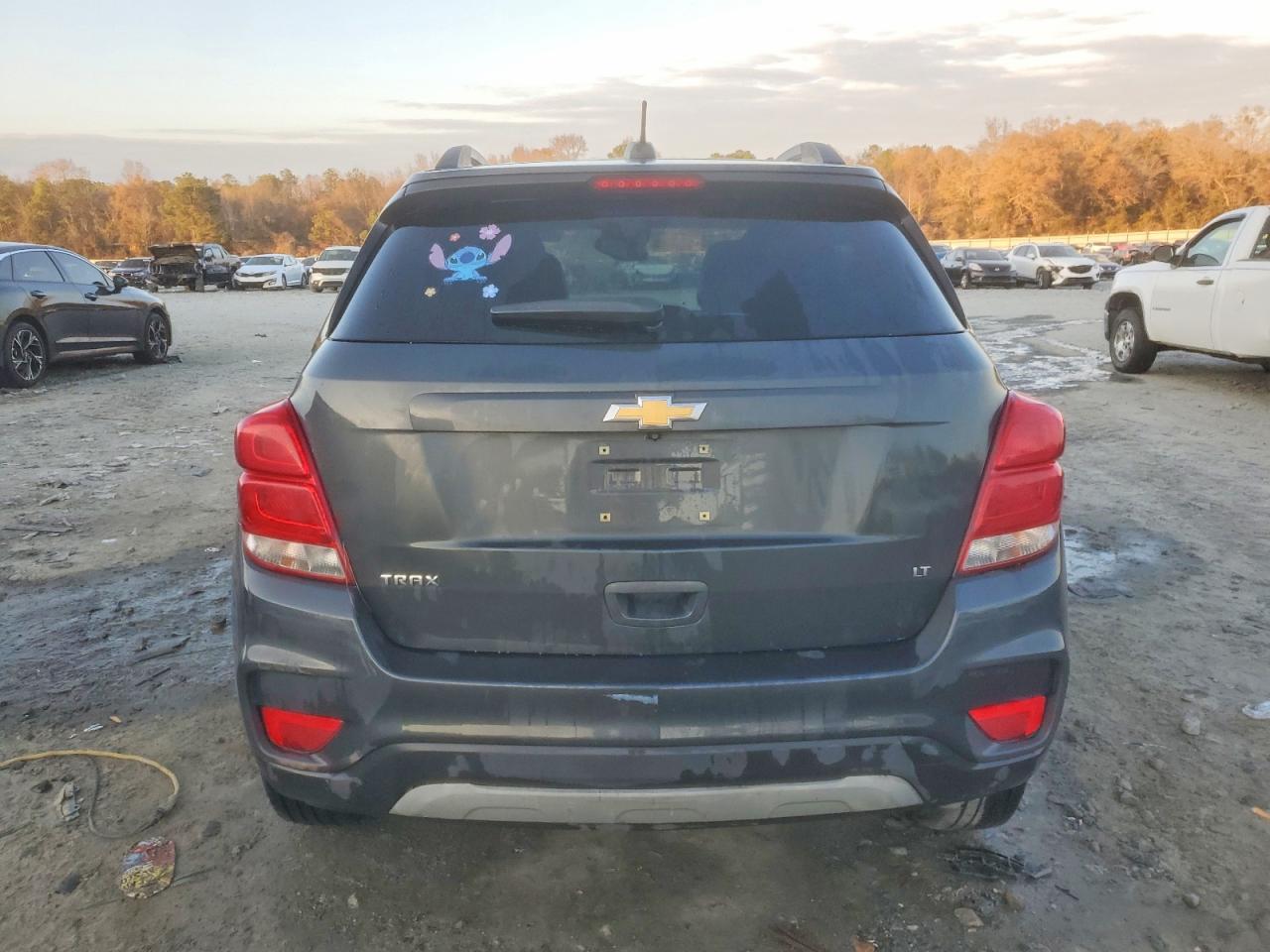 2018 CHEVROLET TRAX 1LT photo 11