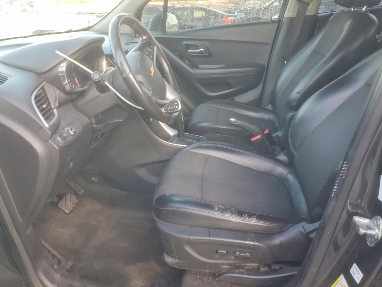 2018 CHEVROLET TRAX 1LT photo 13