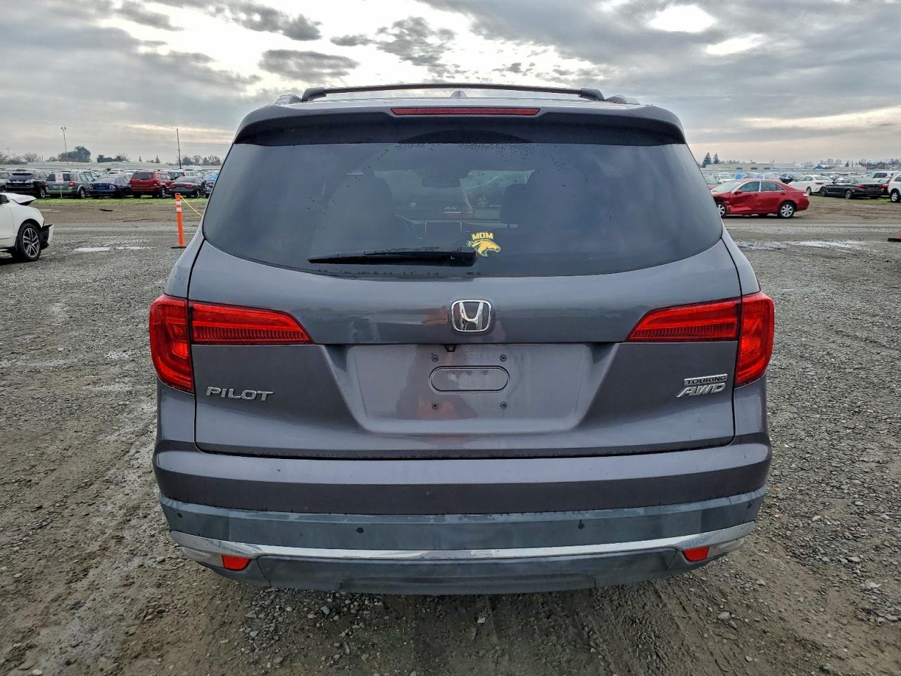2016 HONDA PILOT TOURING photo 6