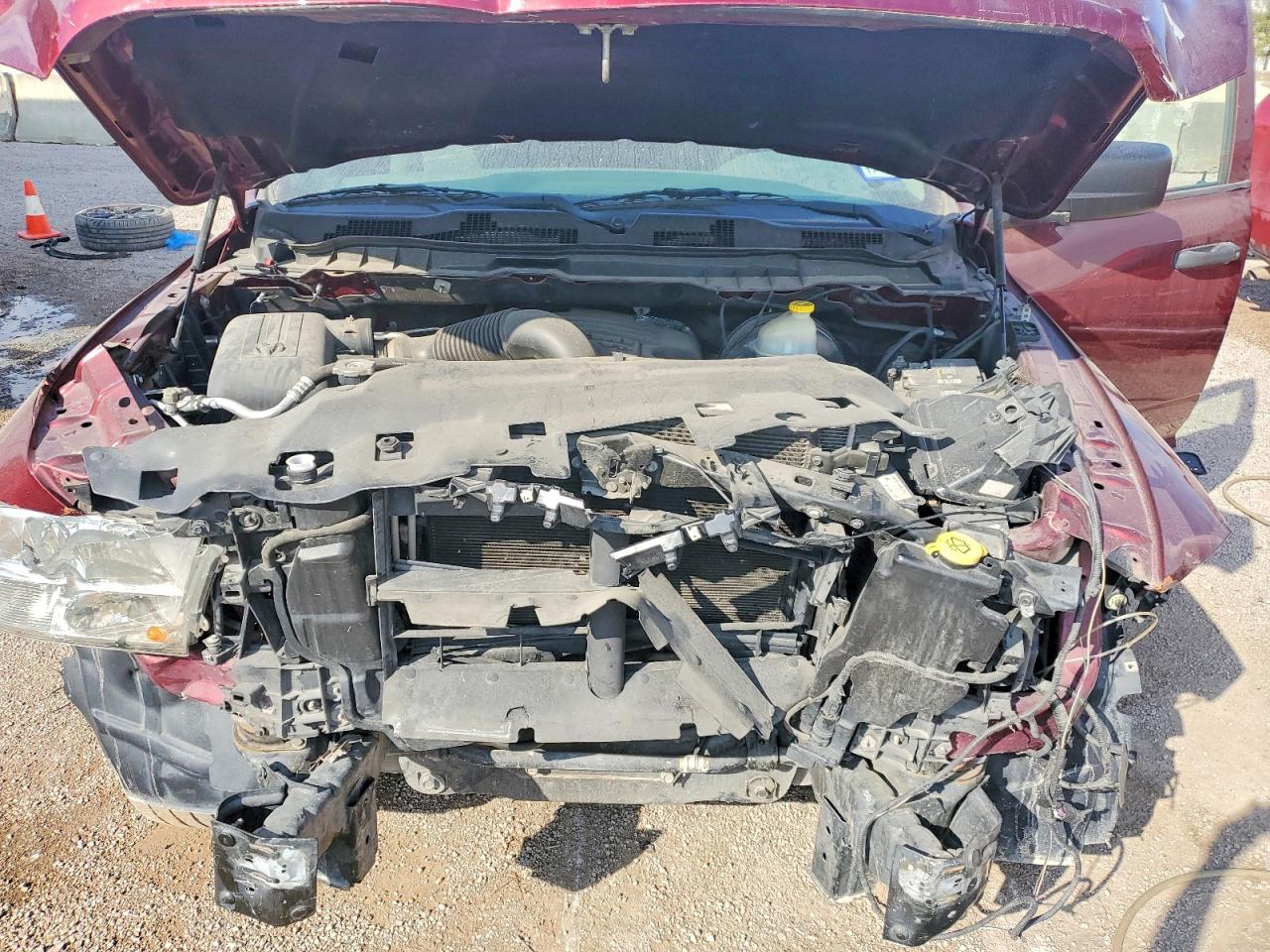 2016 RAM 1500 ST photo 11