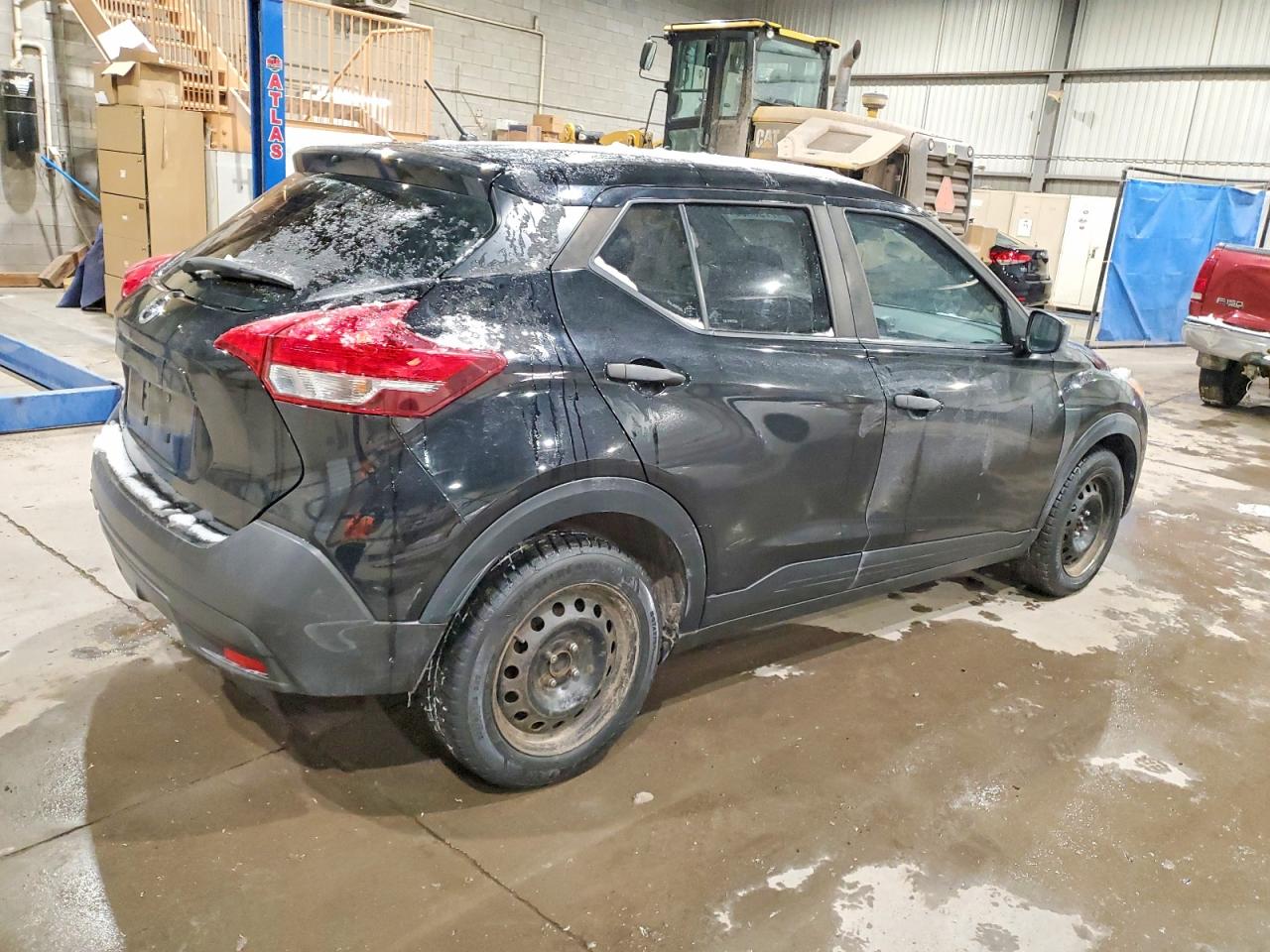 2019 NISSAN KICKS S photo 3