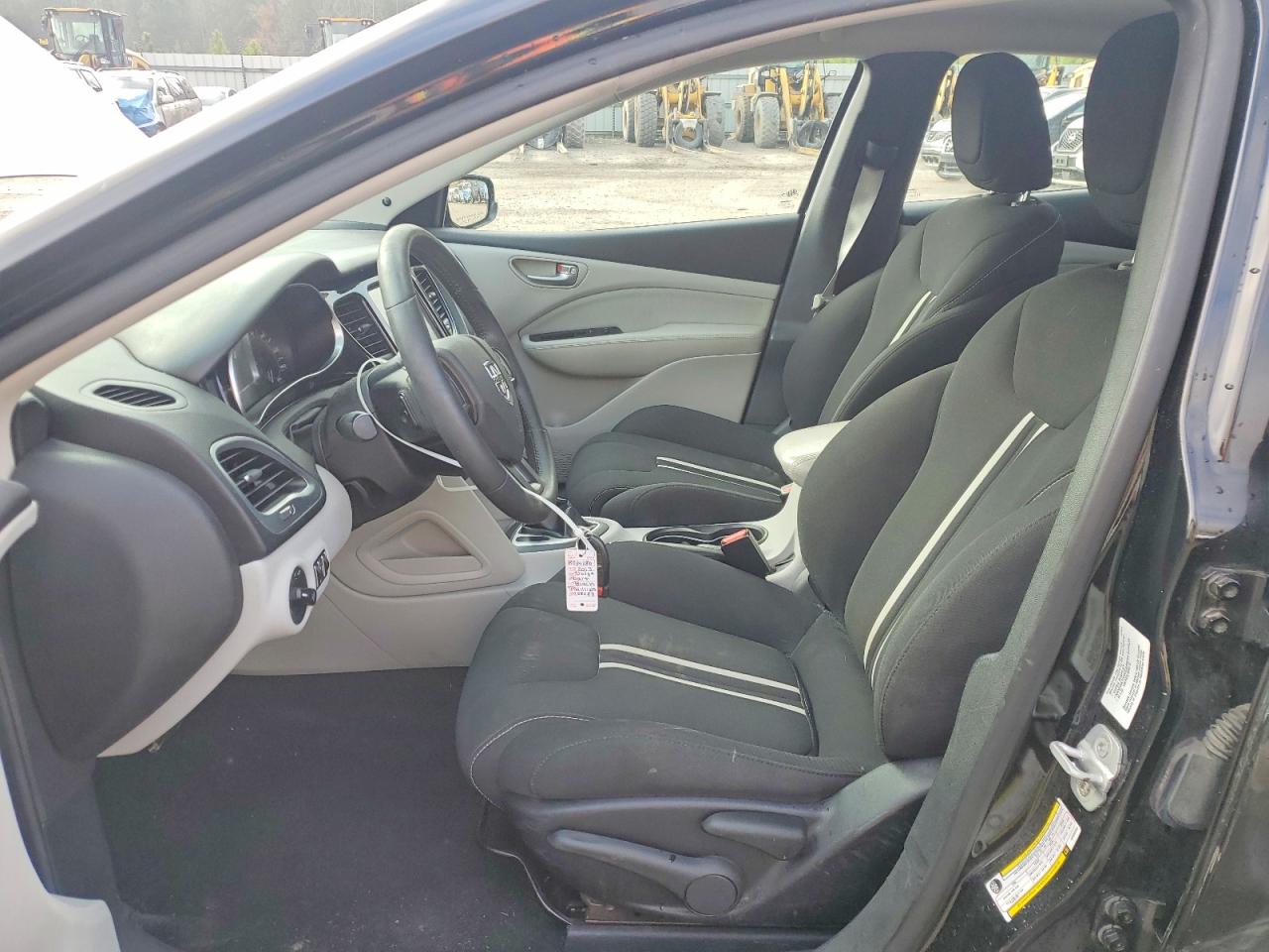 2013 DODGE DART SXT photo 13
