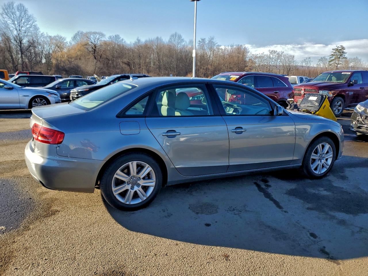 2010 AUDI A4 PREMIUM photo 3