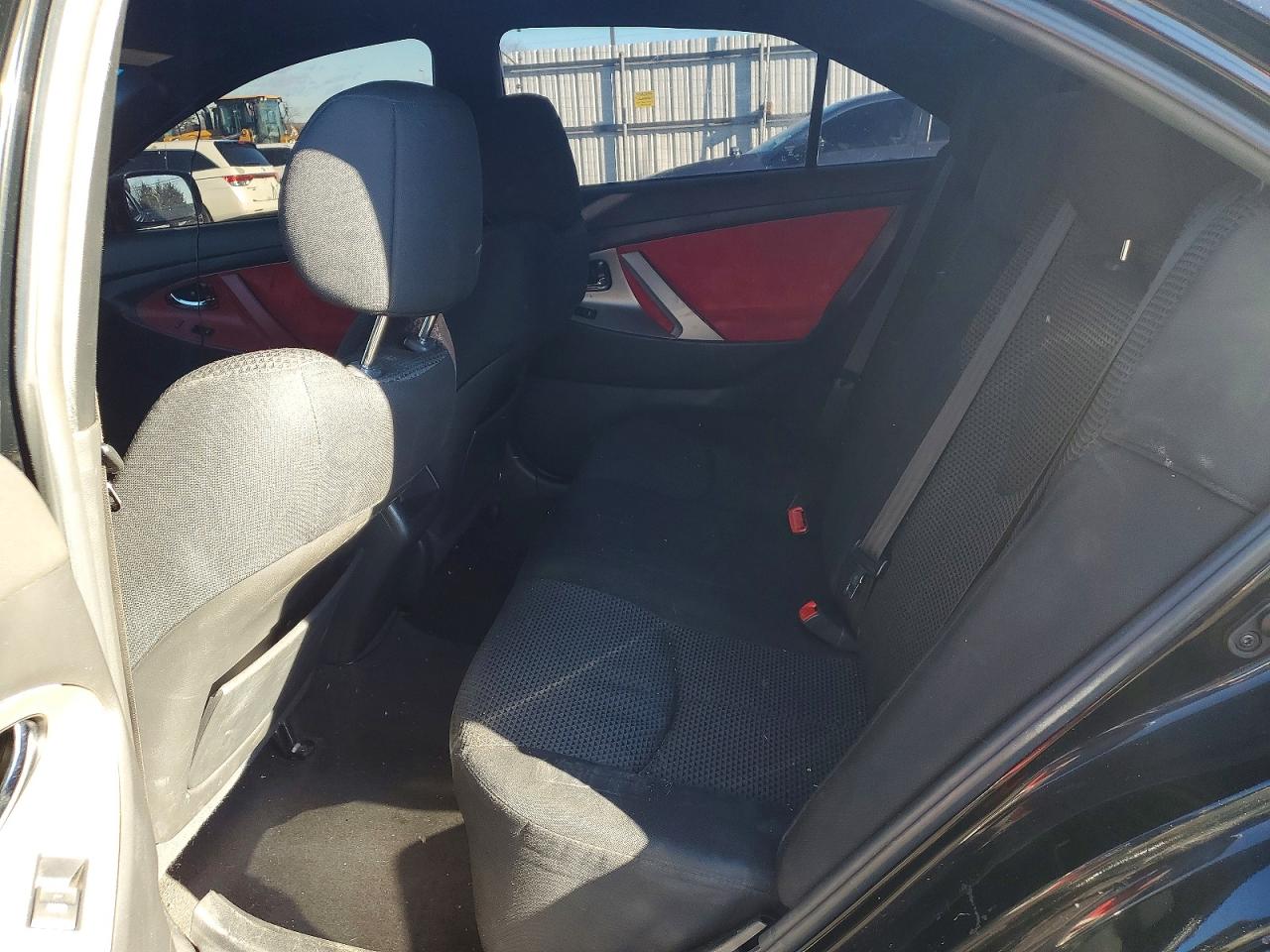 2011 TOYOTA CAMRY BASE photo 10