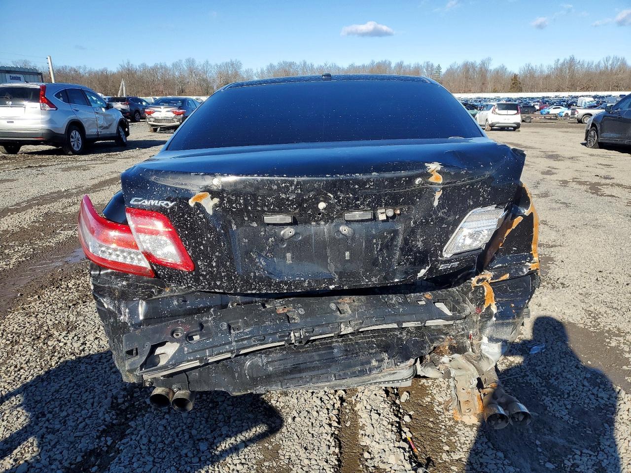 2011 TOYOTA CAMRY BASE photo 6
