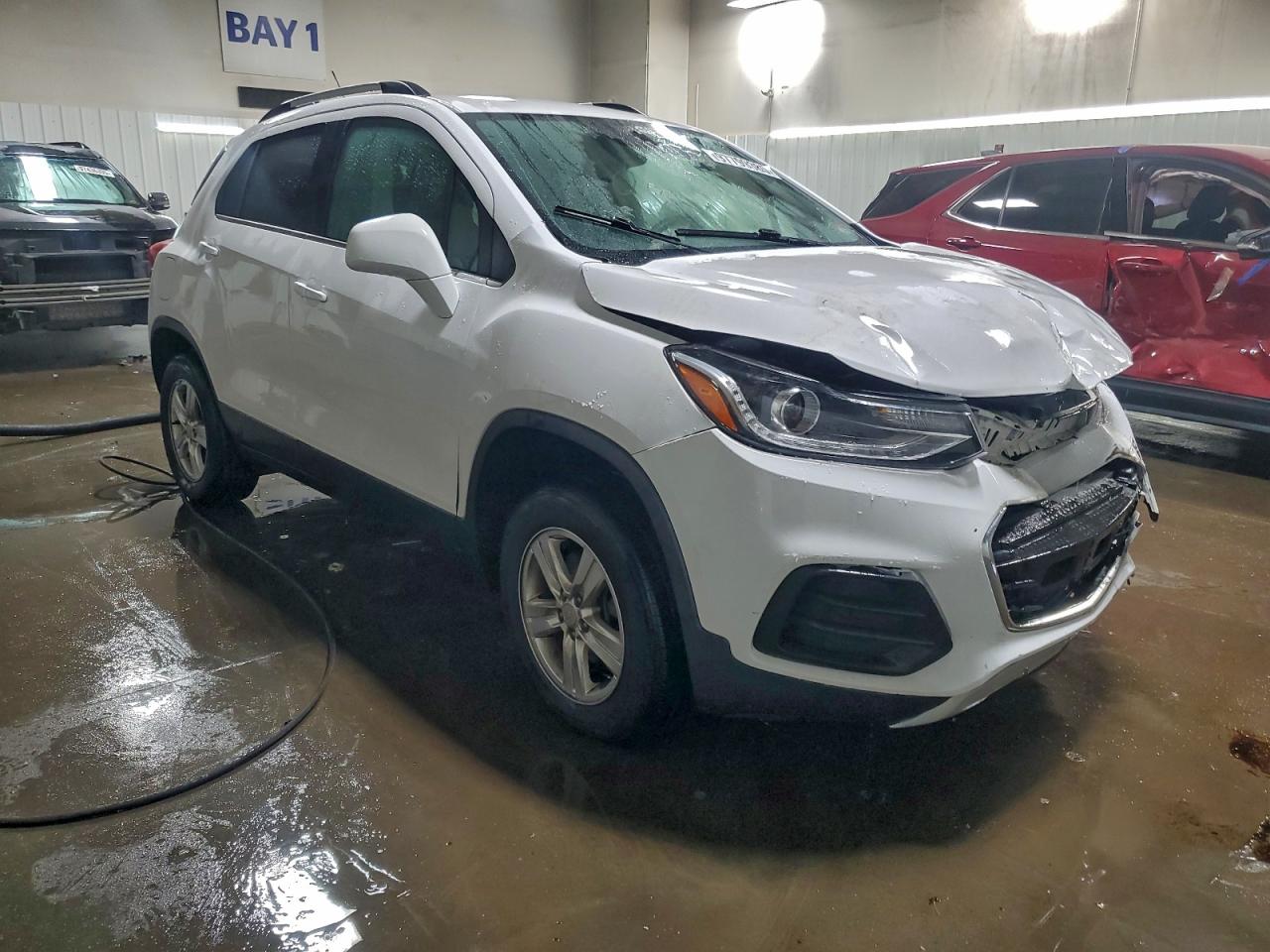 2017 CHEVROLET TRAX 1LT photo 4