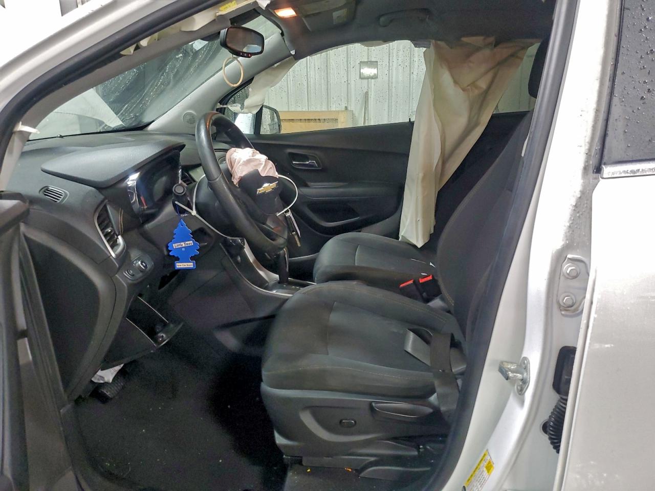 2017 CHEVROLET TRAX 1LT photo 7