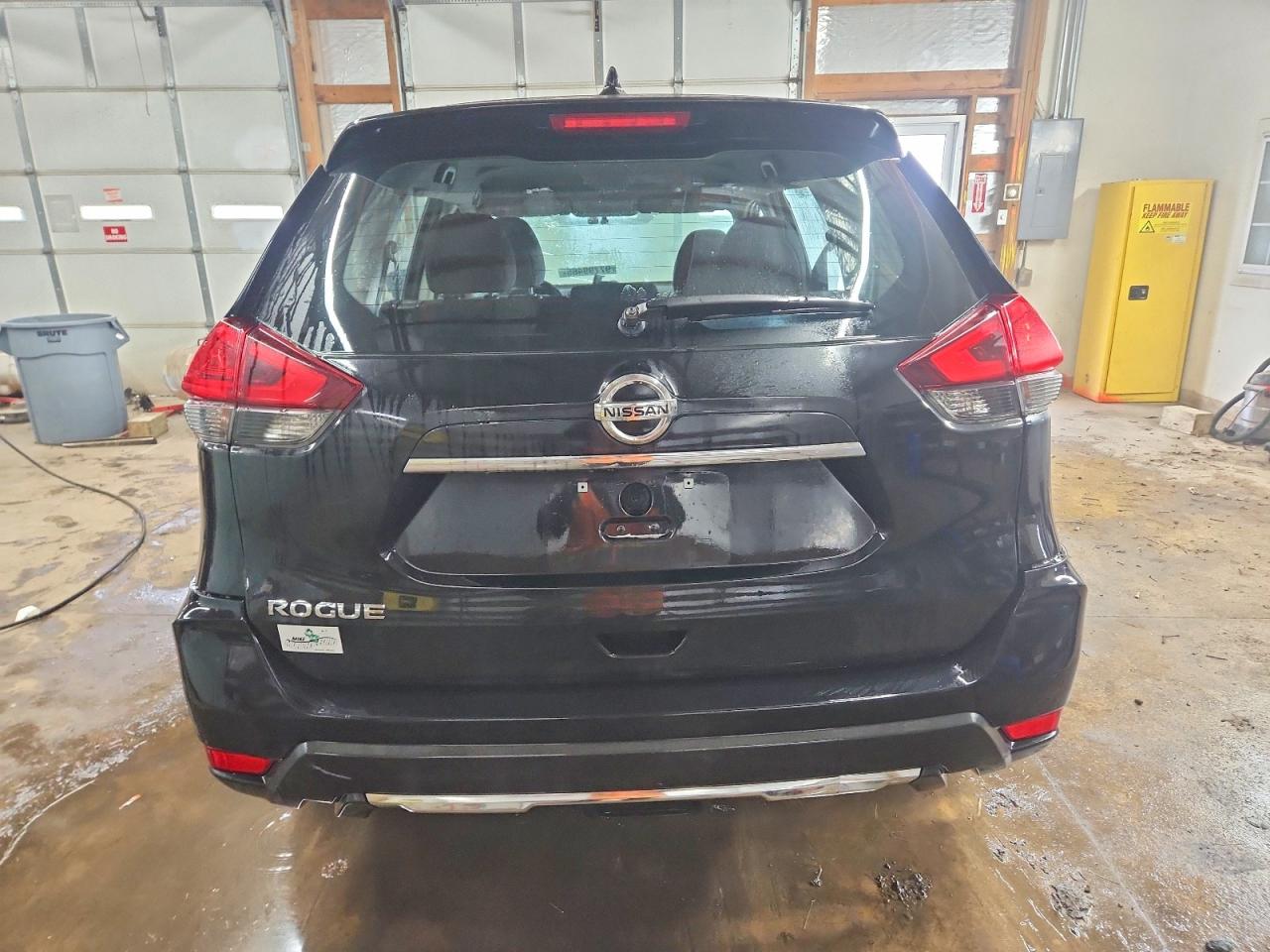 2017 NISSAN ROGUE S photo 11