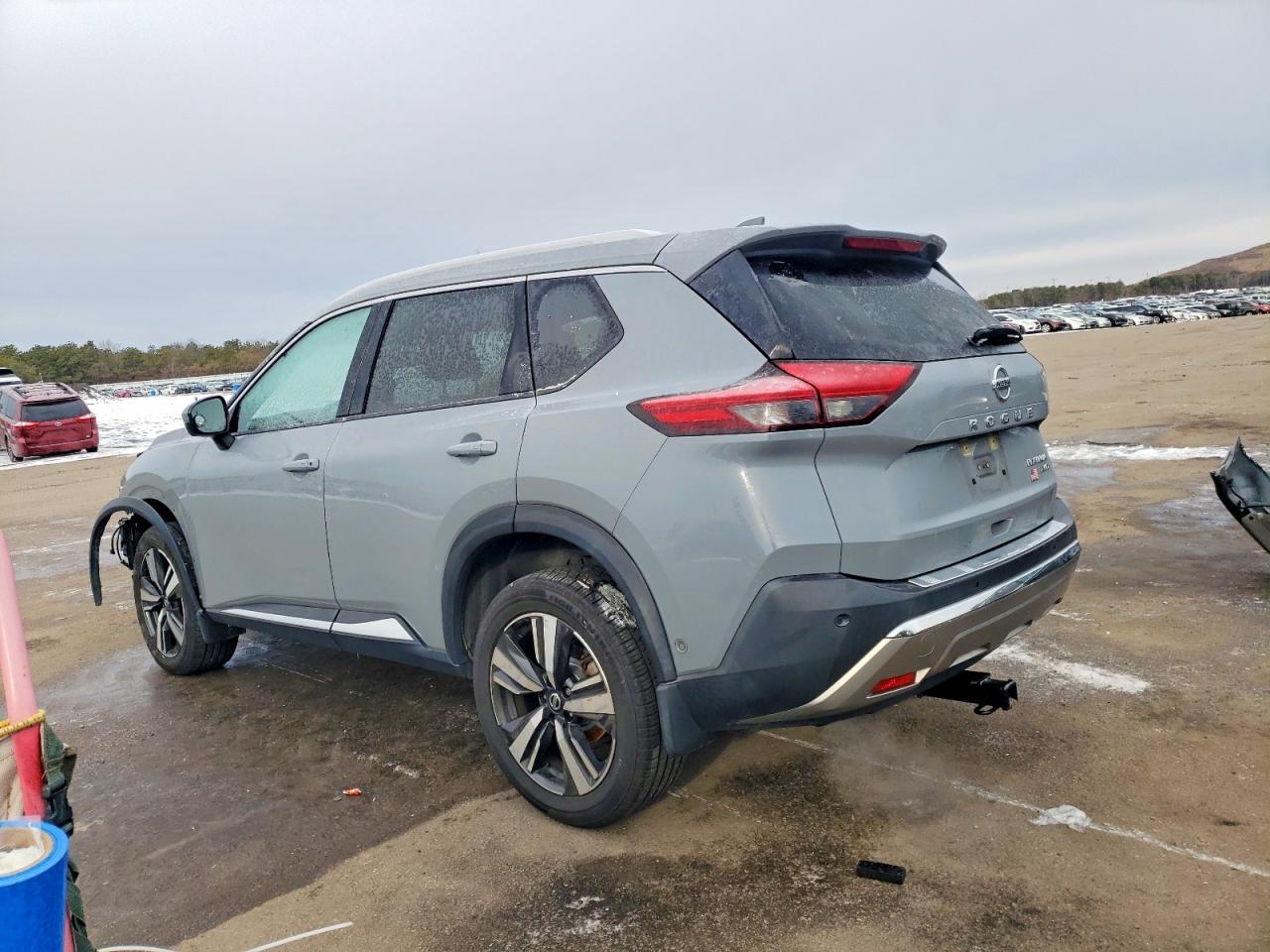 2021 NISSAN ROGUE PLATINUM photo 2
