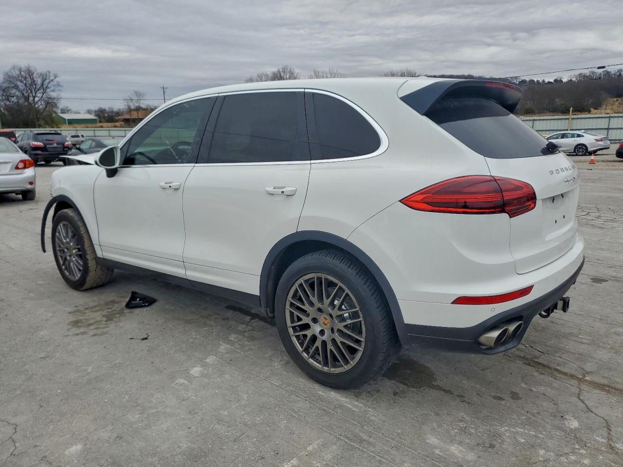 2016 PORSCHE CAYENNE S photo 4