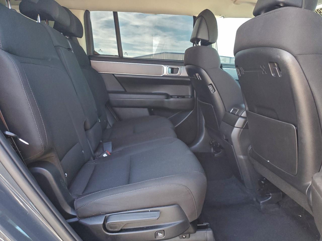 2025 HYUNDAI SANTA FE SE photo 11