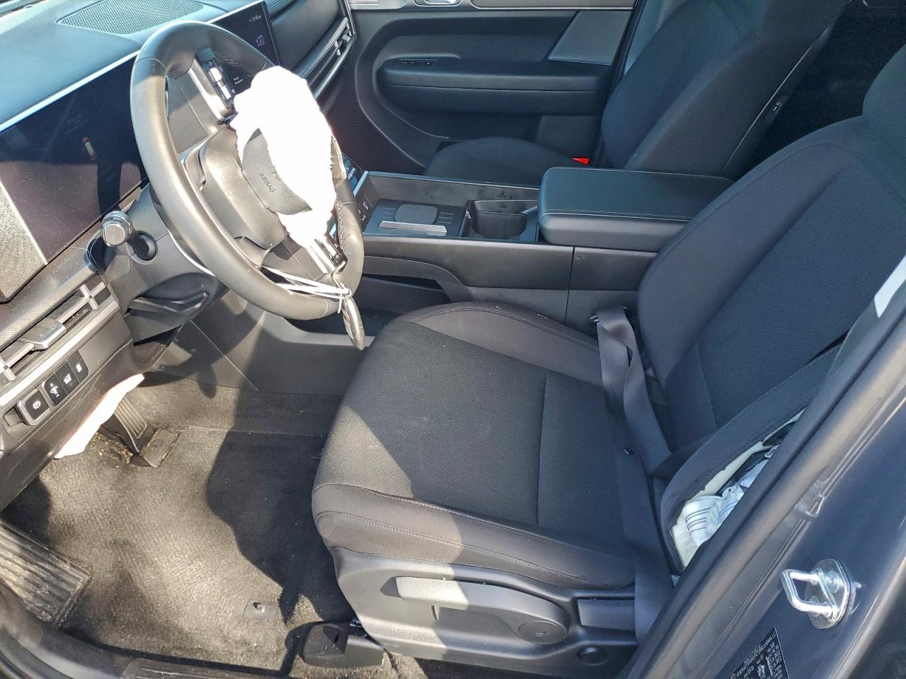 2025 HYUNDAI SANTA FE SE photo 7
