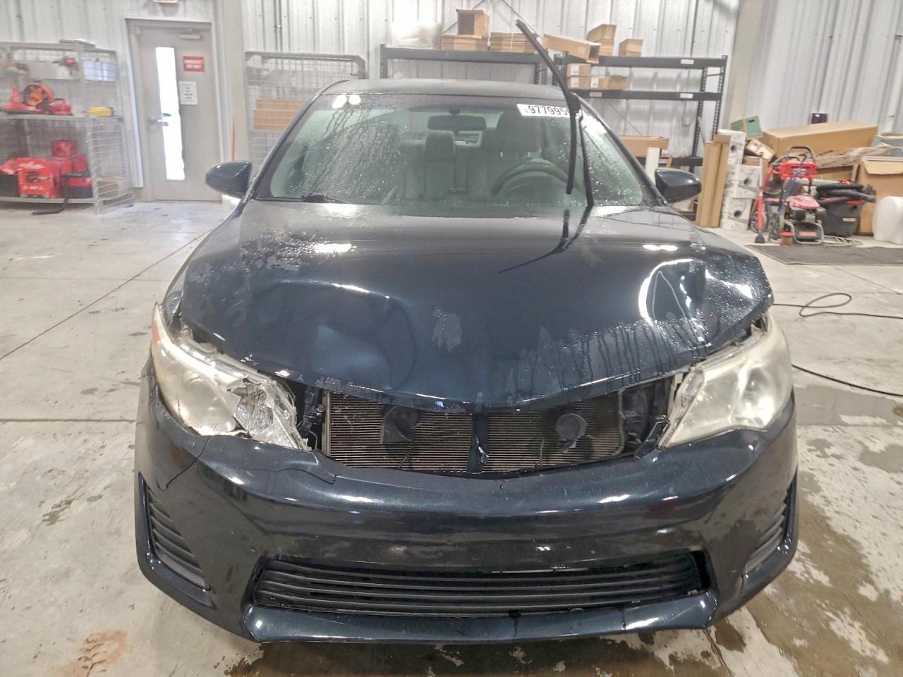 2013 TOYOTA CAMRY L photo 5