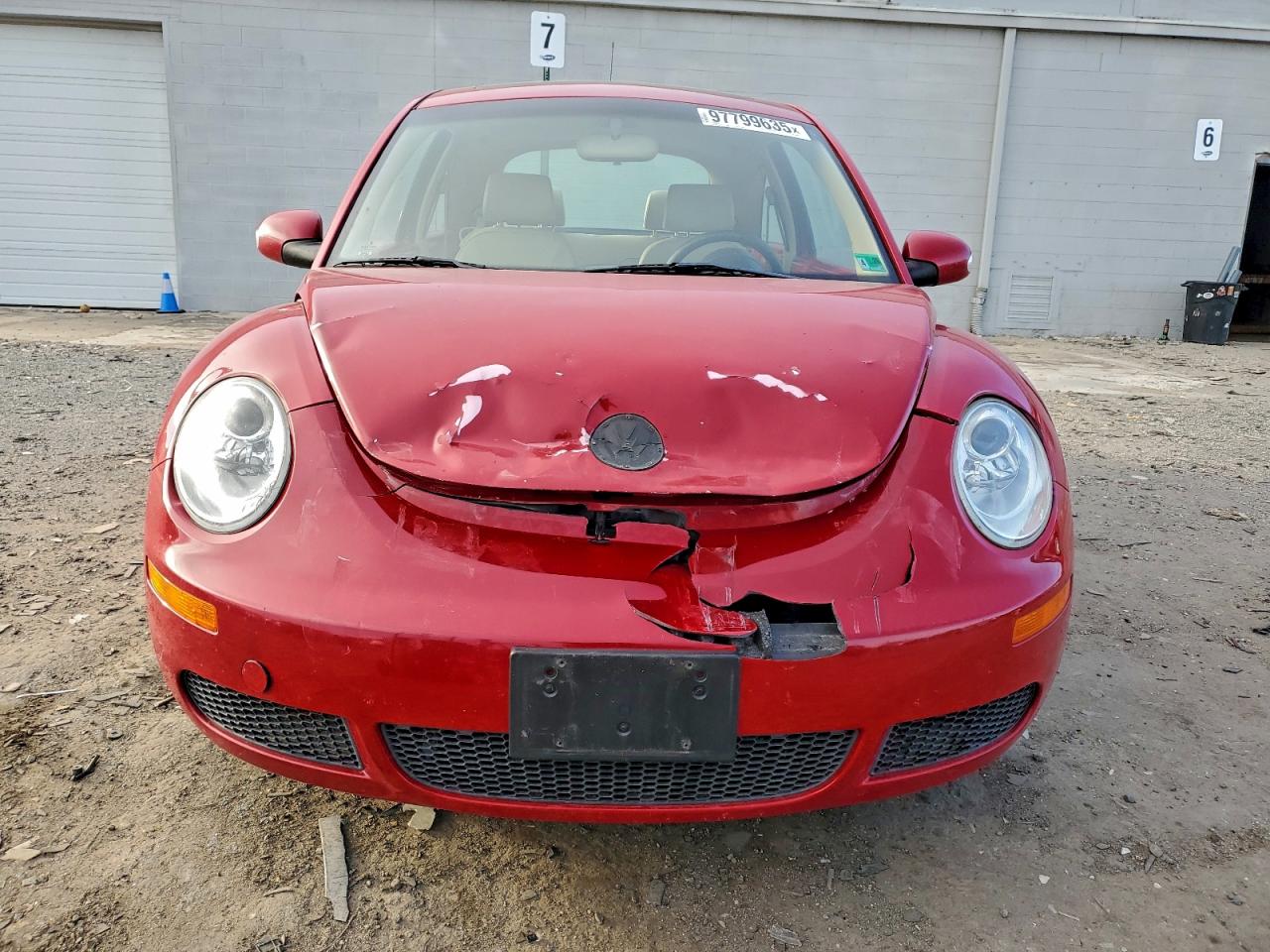 2009 VOLKSWAGEN NEW BEETLE S photo 5