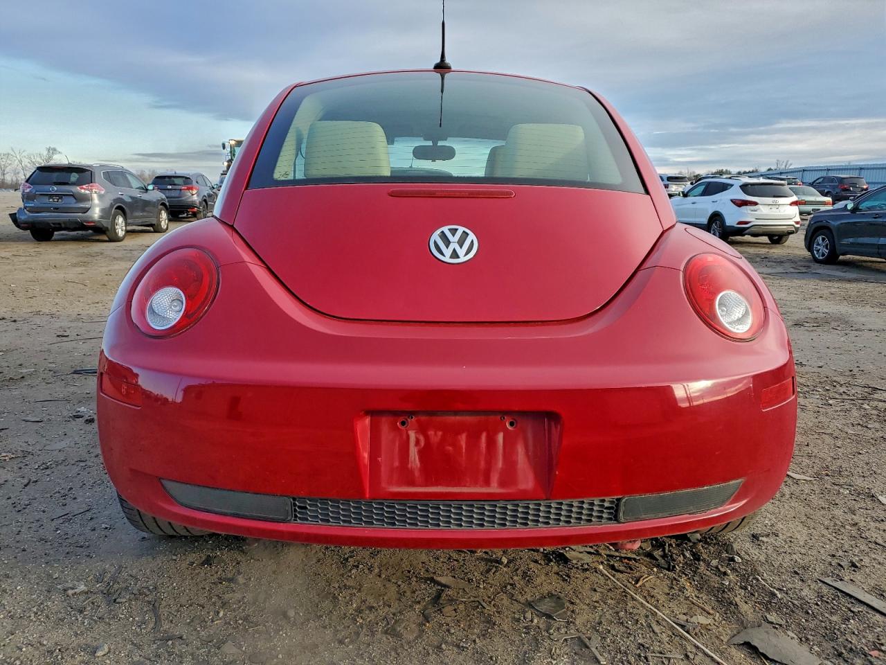 2009 VOLKSWAGEN NEW BEETLE S photo 6
