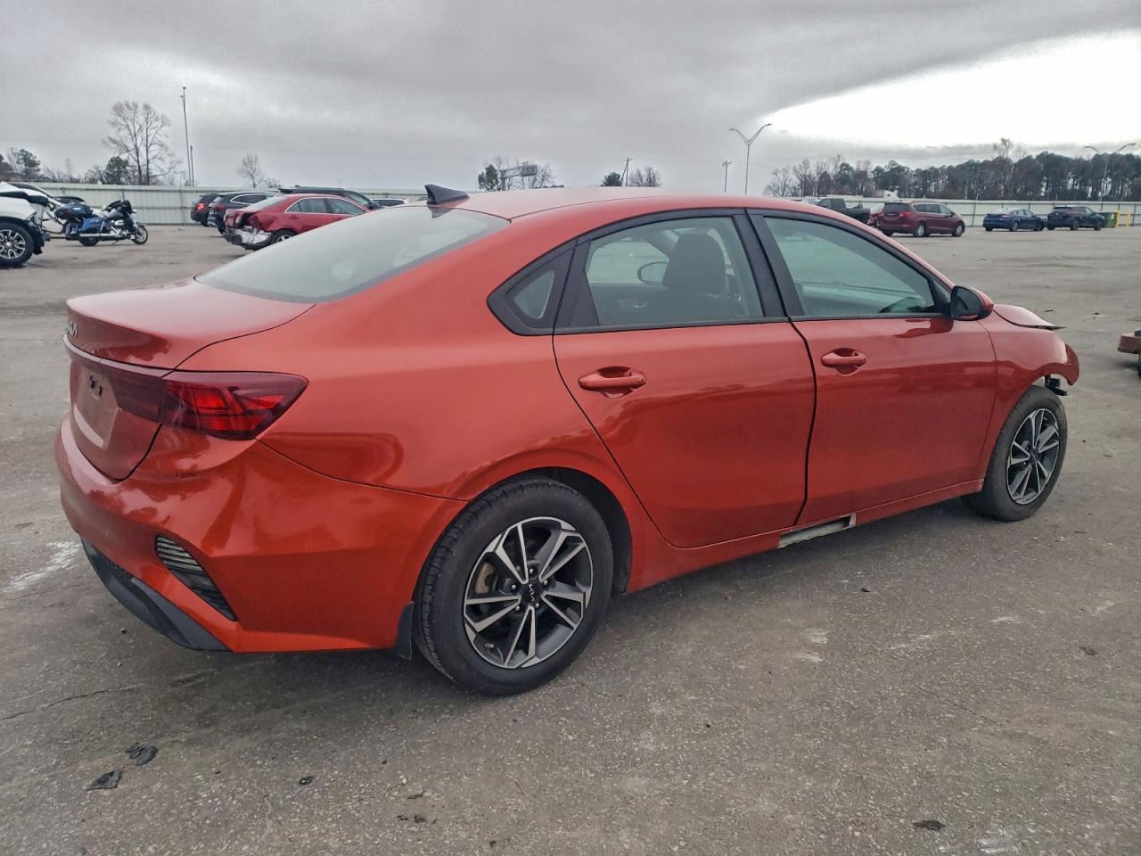2023 KIA FORTE LX photo 3