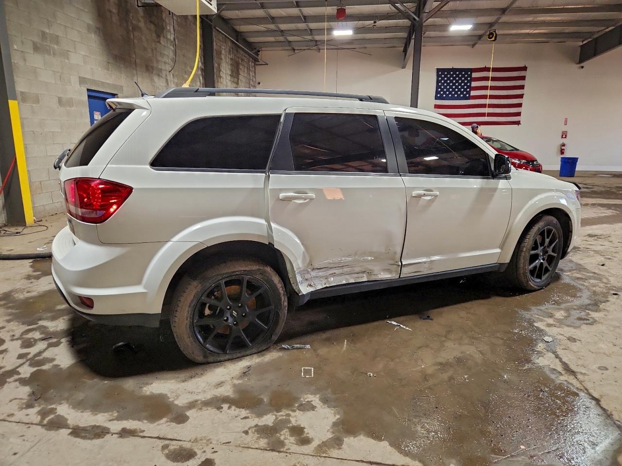 2018 DODGE JOURNEY SXT photo 3