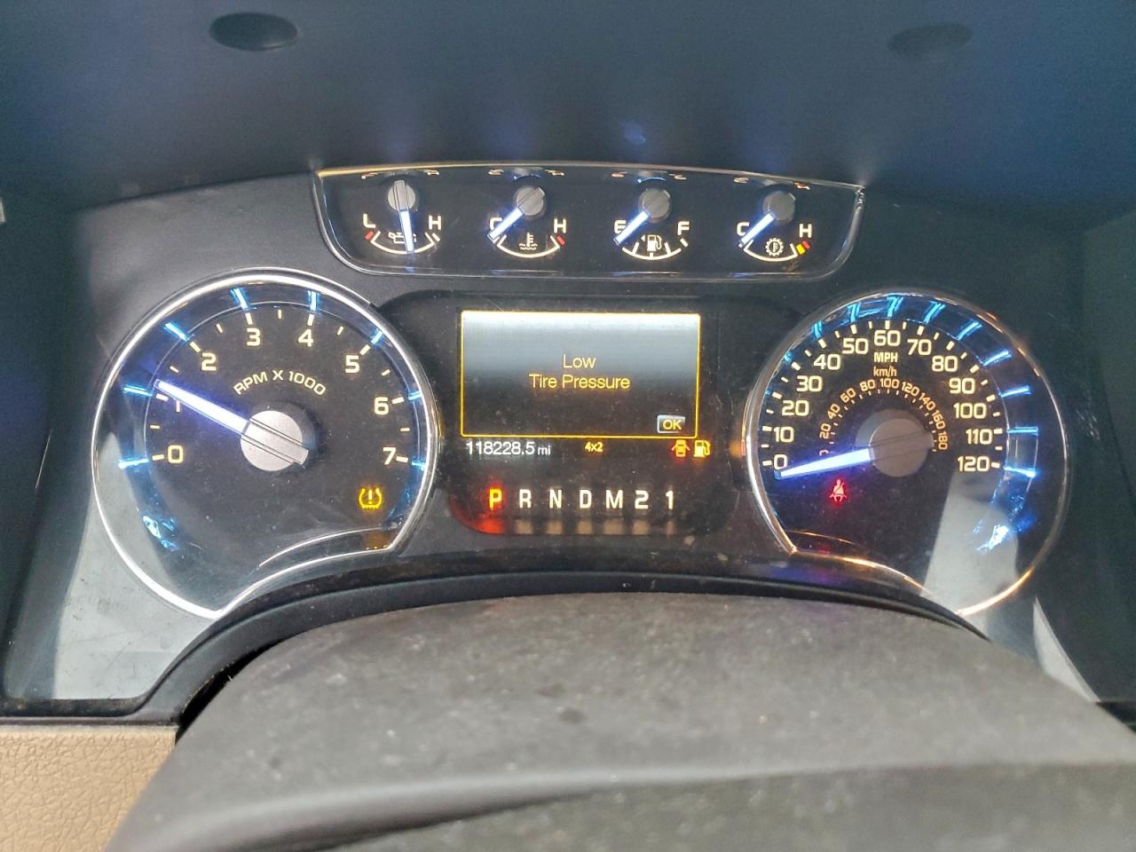 2011 FORD F150 SUPERCREW photo 9