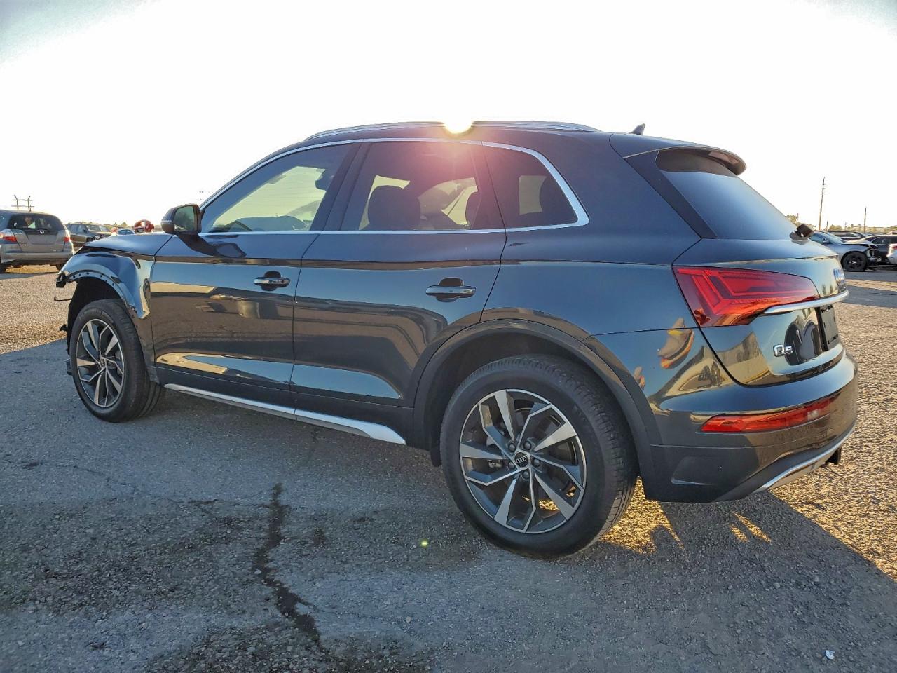 2021 AUDI Q5 PREMIUM photo 2
