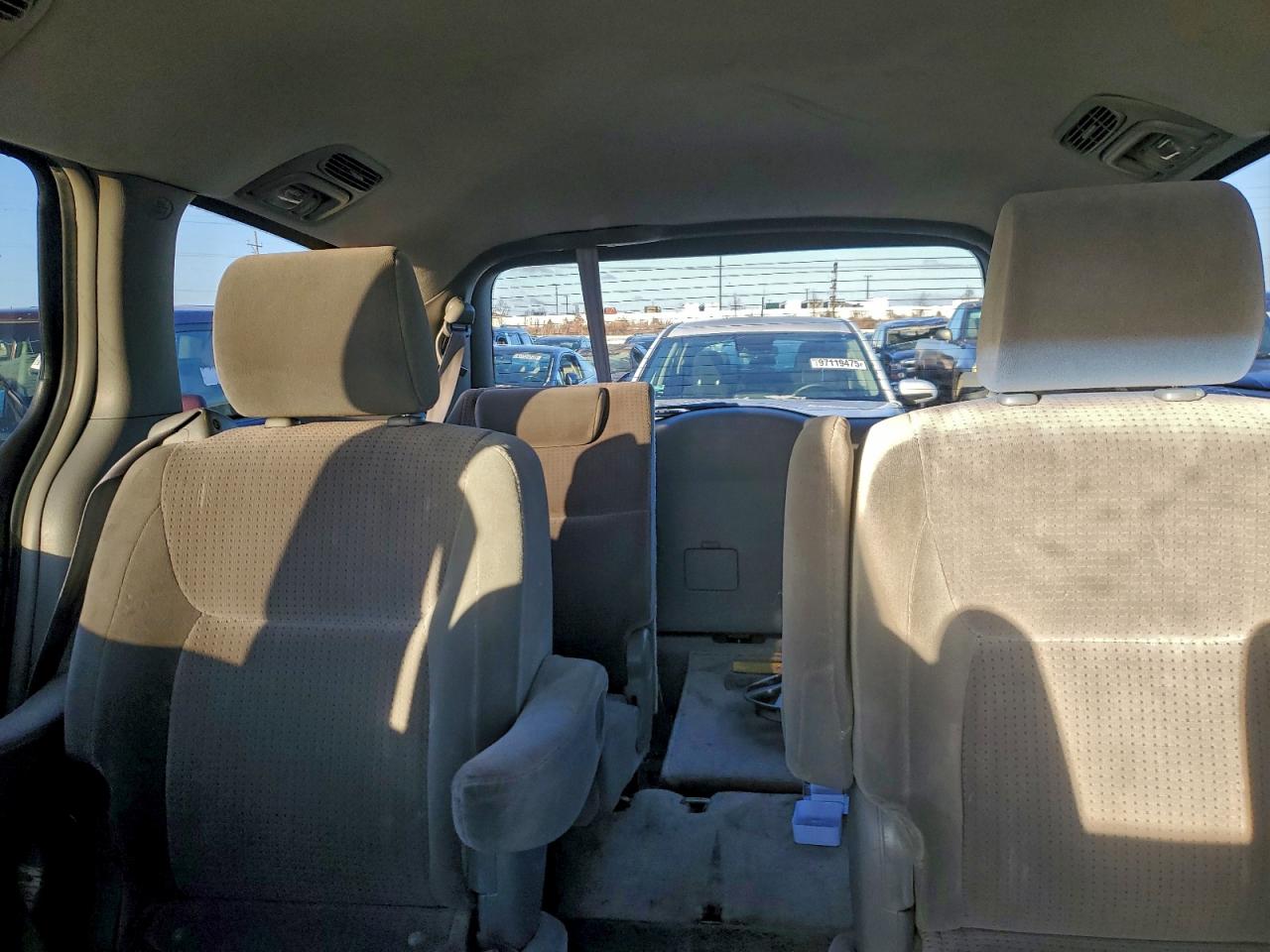 2006 TOYOTA SIENNA CE photo 10