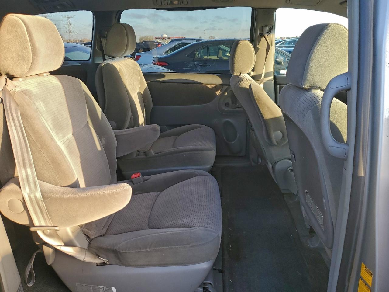 2006 TOYOTA SIENNA CE photo 11
