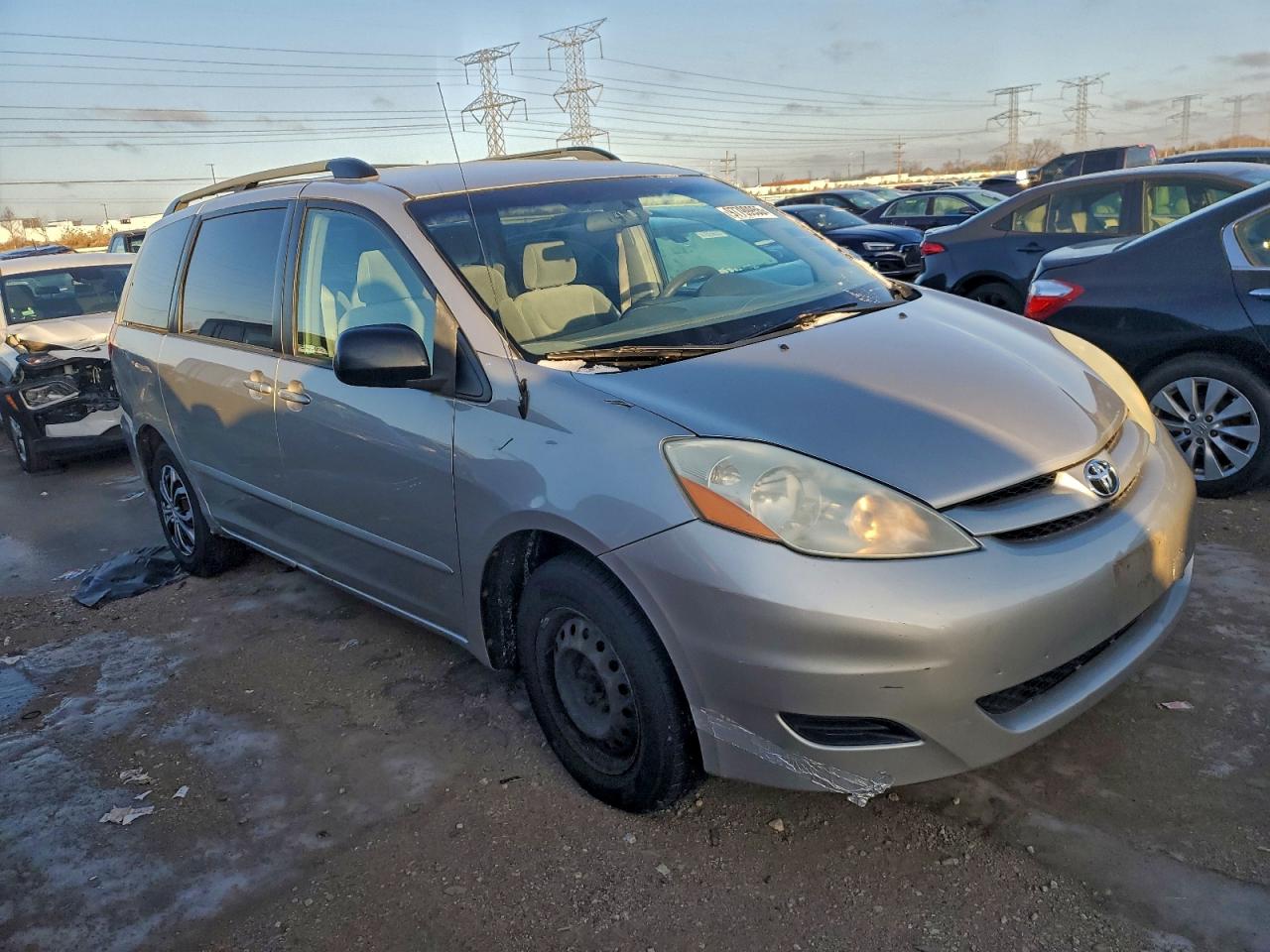 2006 TOYOTA SIENNA CE photo 4