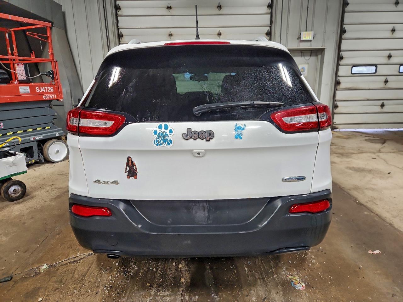 2016 JEEP CHEROKEE LATITUDE photo 6