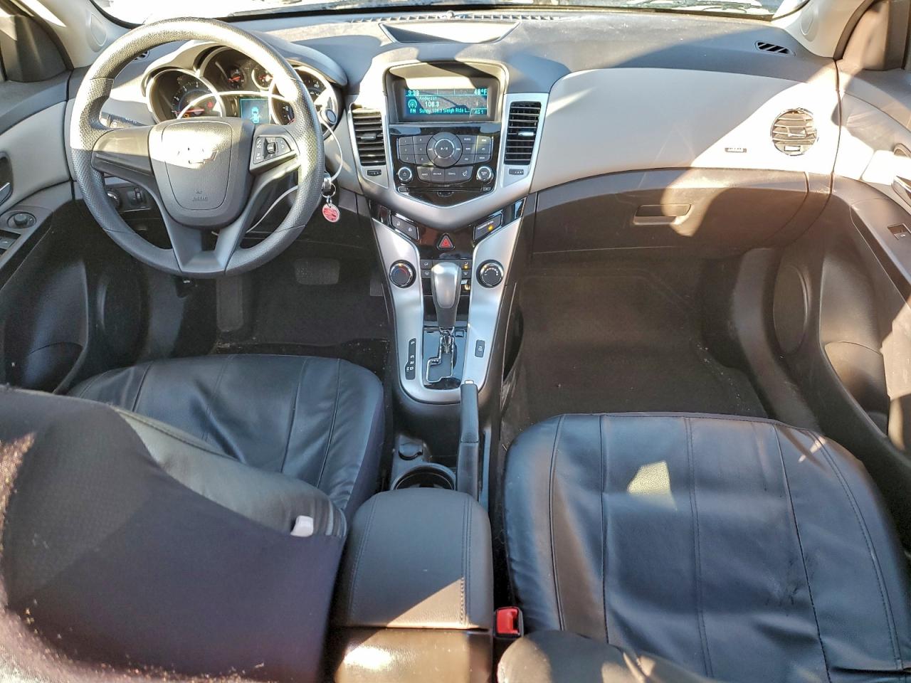 2014 CHEVROLET CRUZE LS photo 8