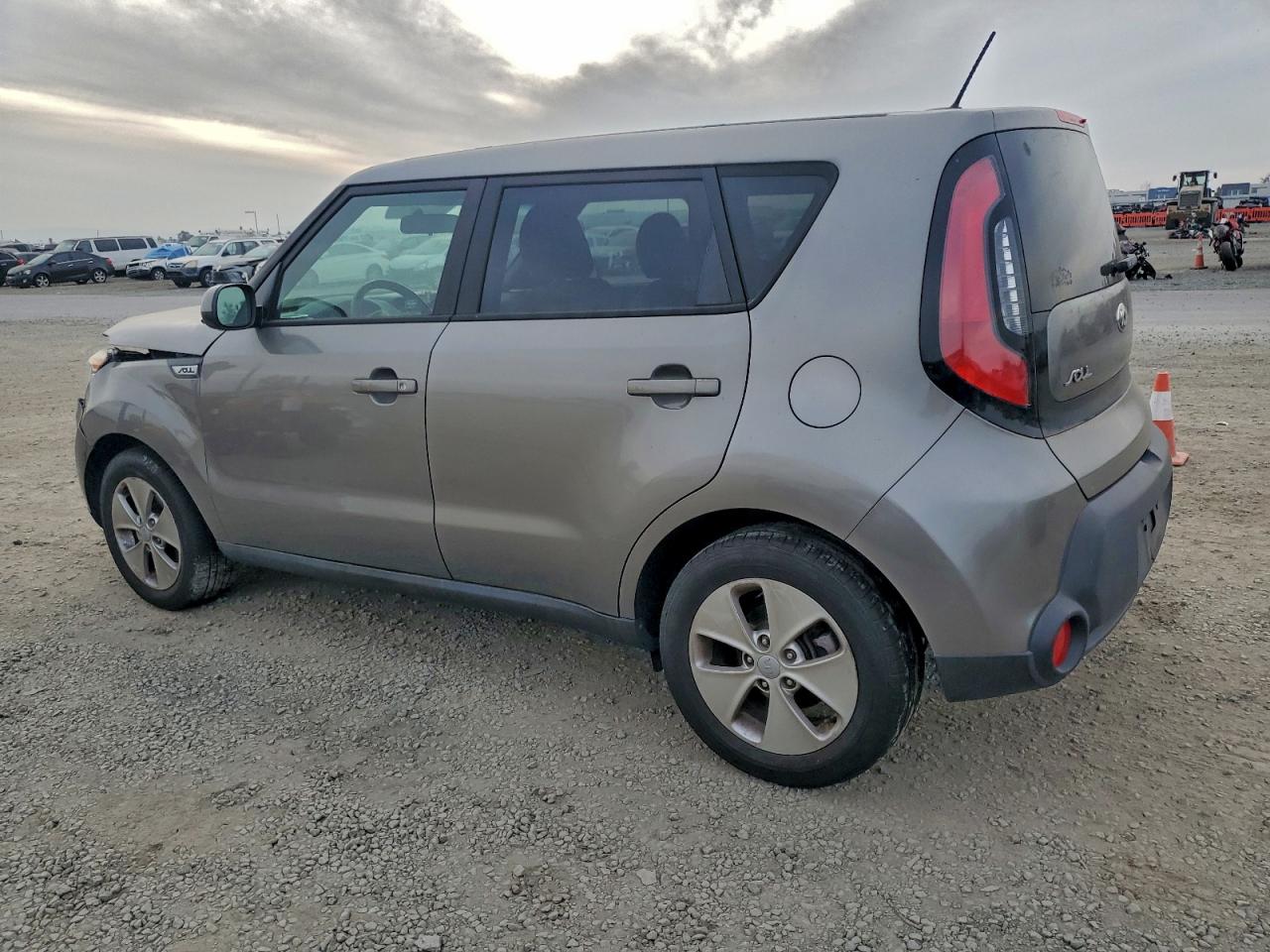 2016 KIA SOUL photo 2