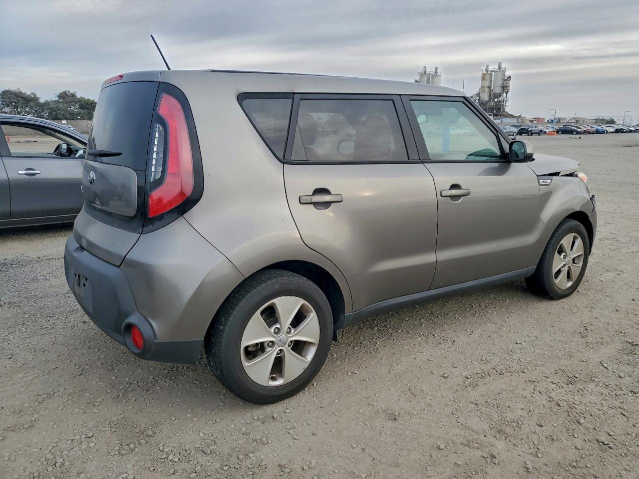2016 KIA SOUL photo 3