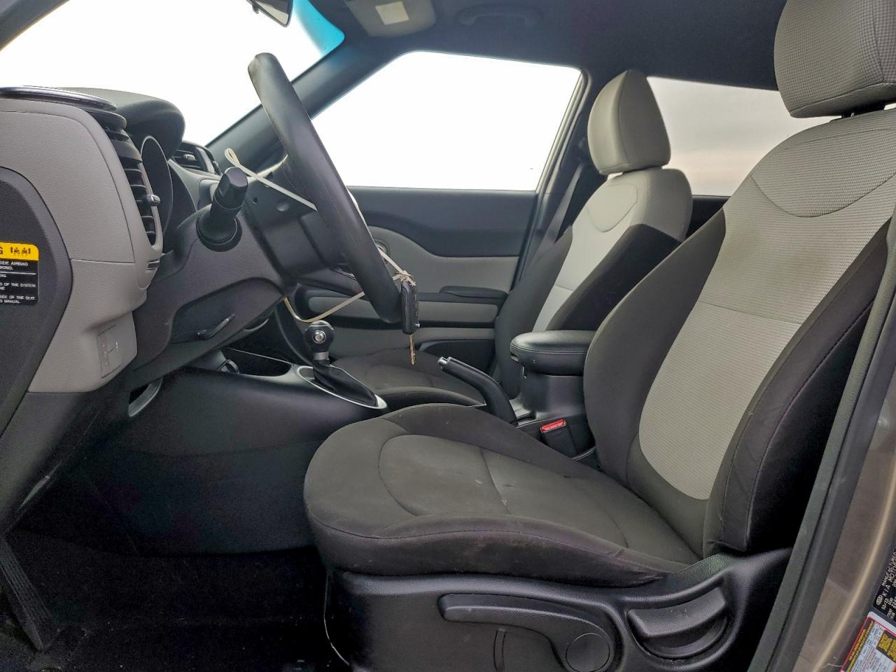 2016 KIA SOUL photo 7