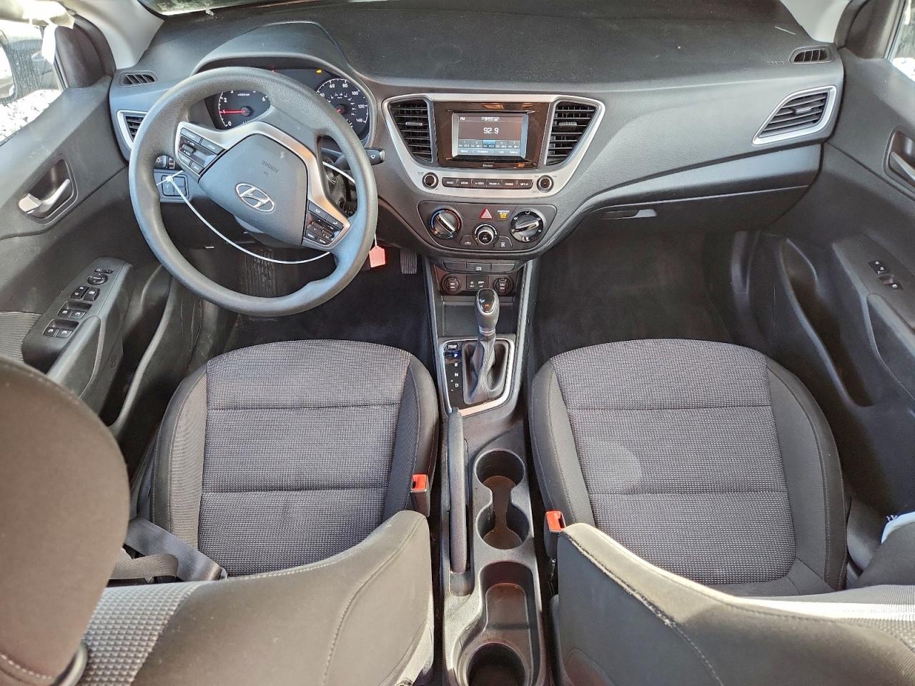 2019 HYUNDAI ACCENT SE photo 22