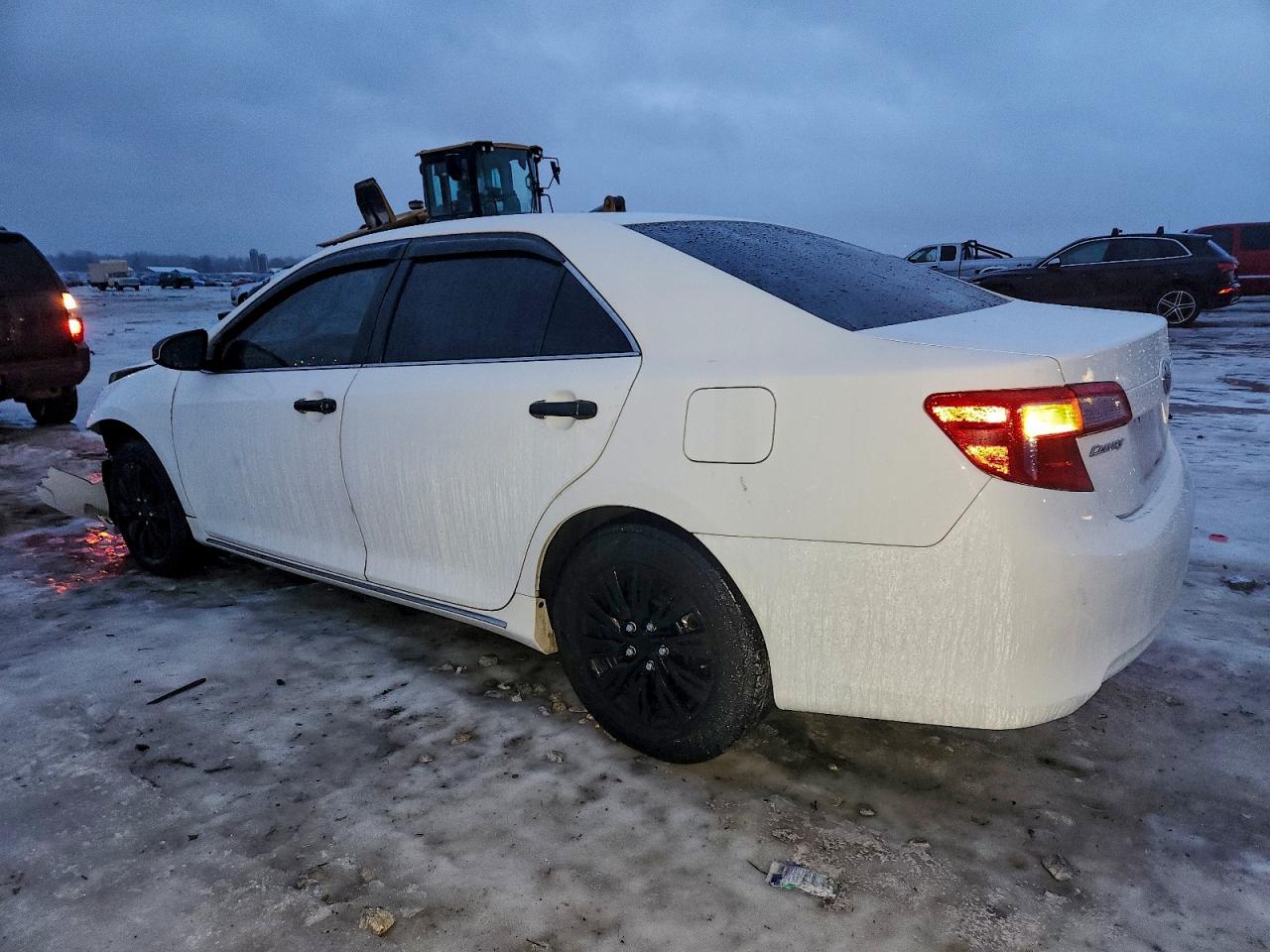 2013 TOYOTA CAMRY L photo 2