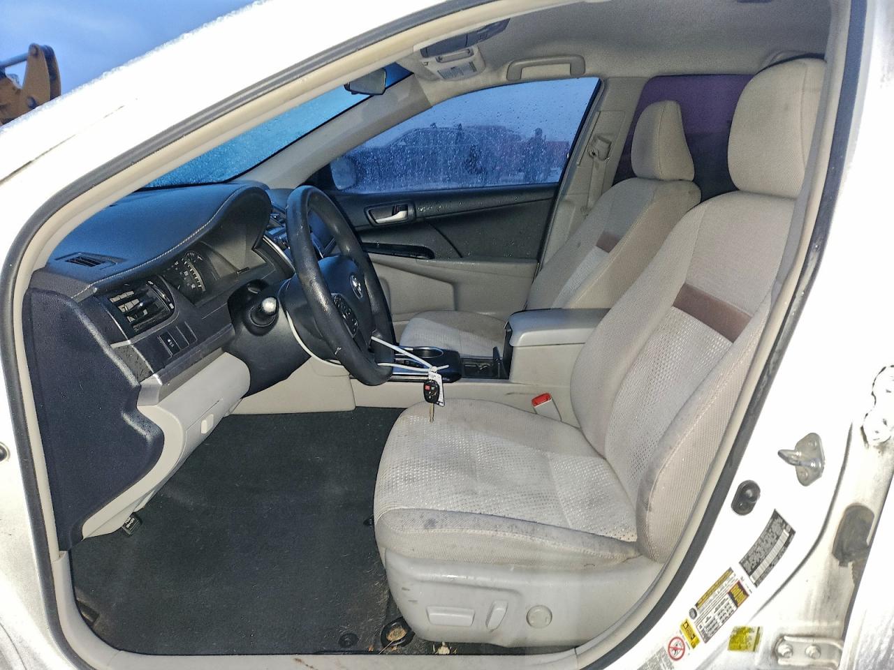2013 TOYOTA CAMRY L photo 7