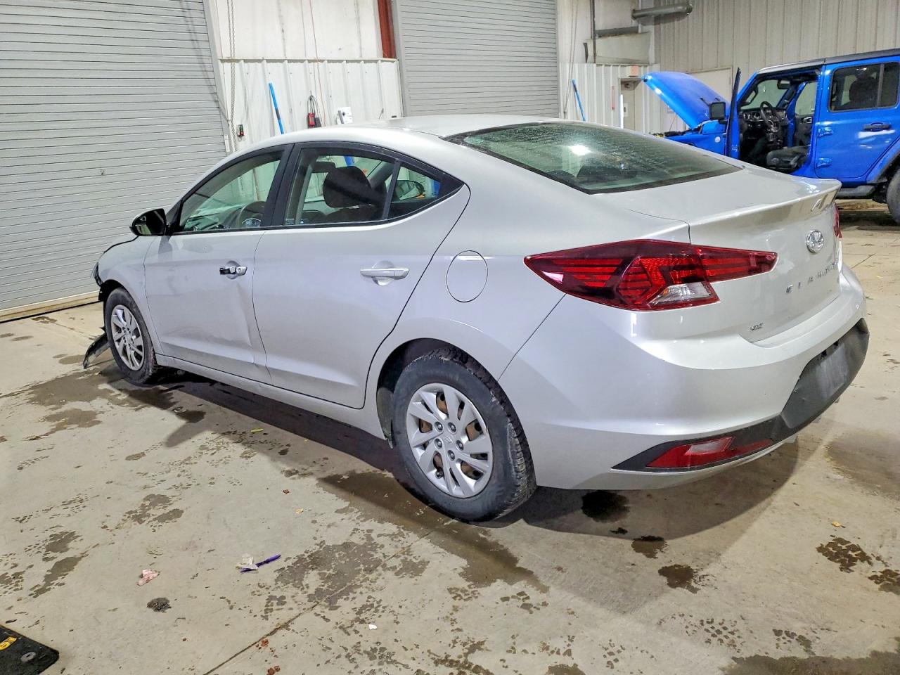 2019 HYUNDAI ELANTRA SE photo 2