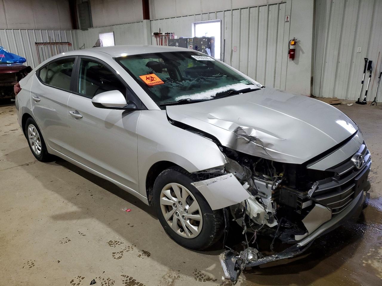 2019 HYUNDAI ELANTRA SE photo 4