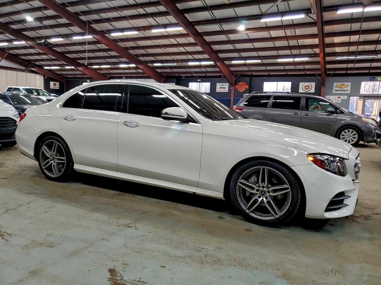 2018 MERCEDES-BENZ E 300 photo 10