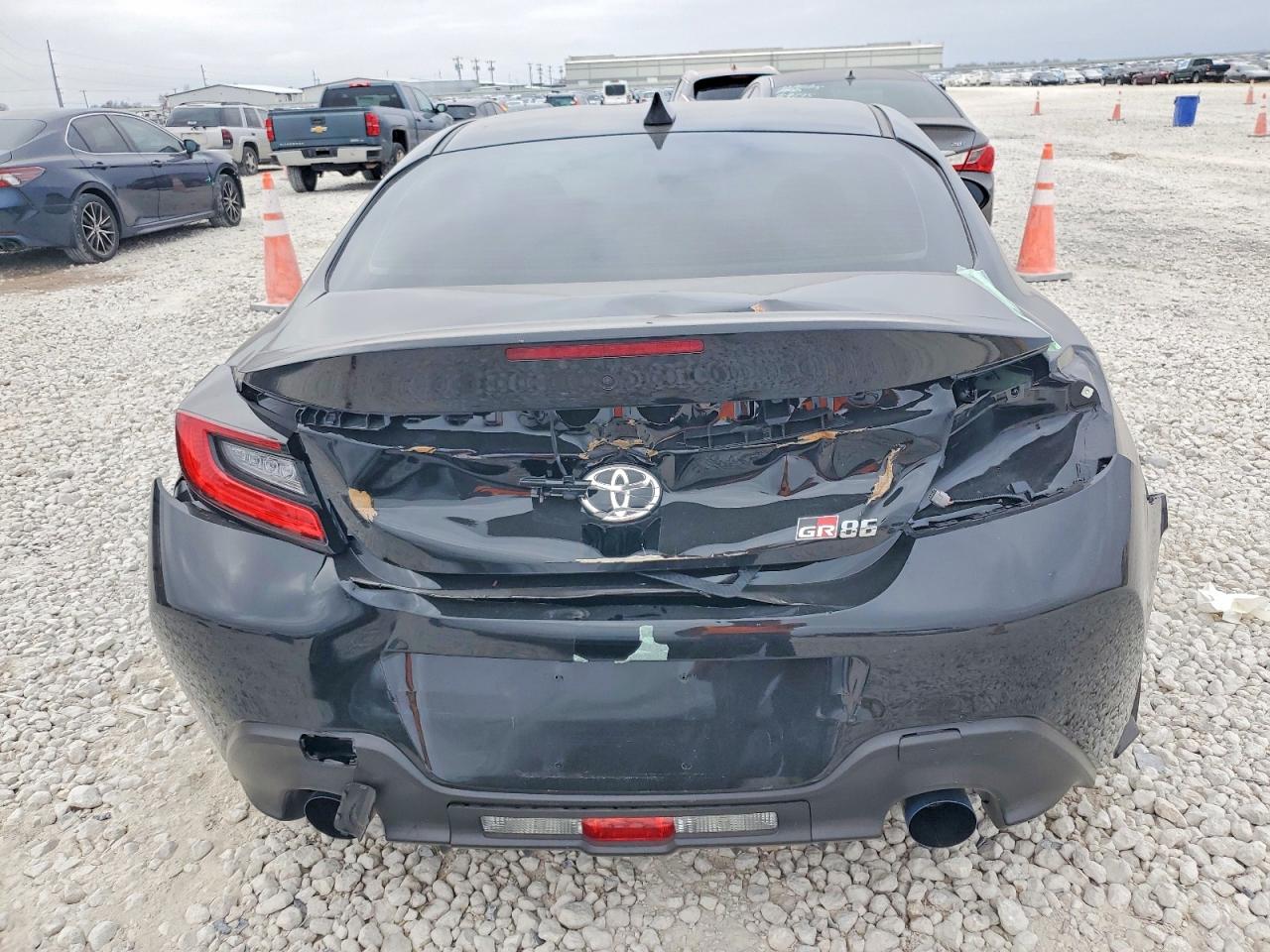 2025 TOYOTA GR 86 photo 11