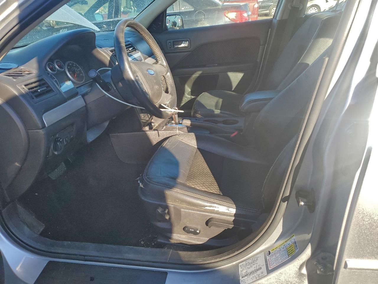 2009 FORD FUSION SE photo 7