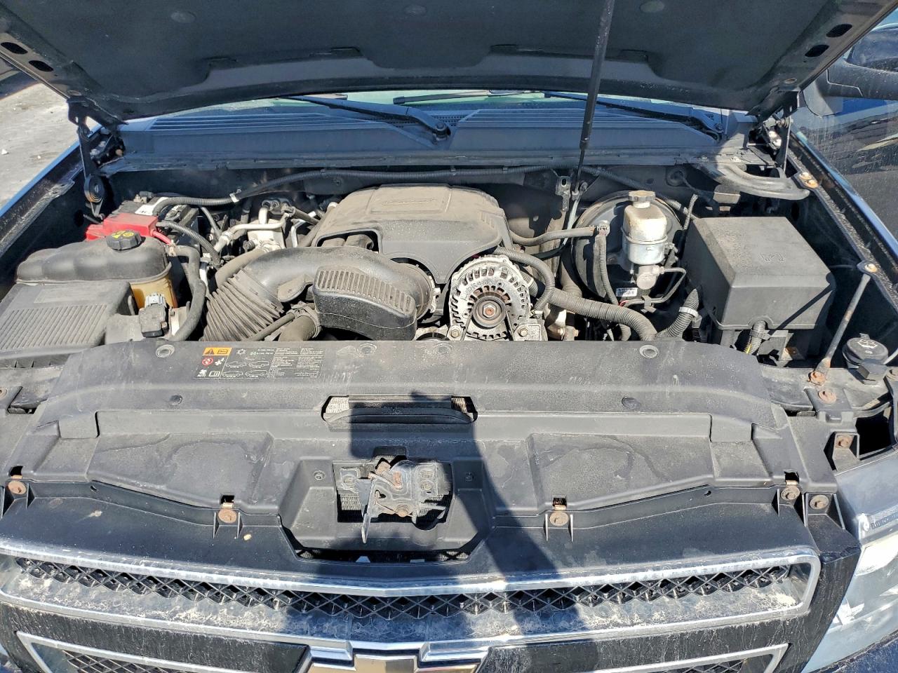 2011 CHEVROLET SUBURBAN K1500 LT photo 12
