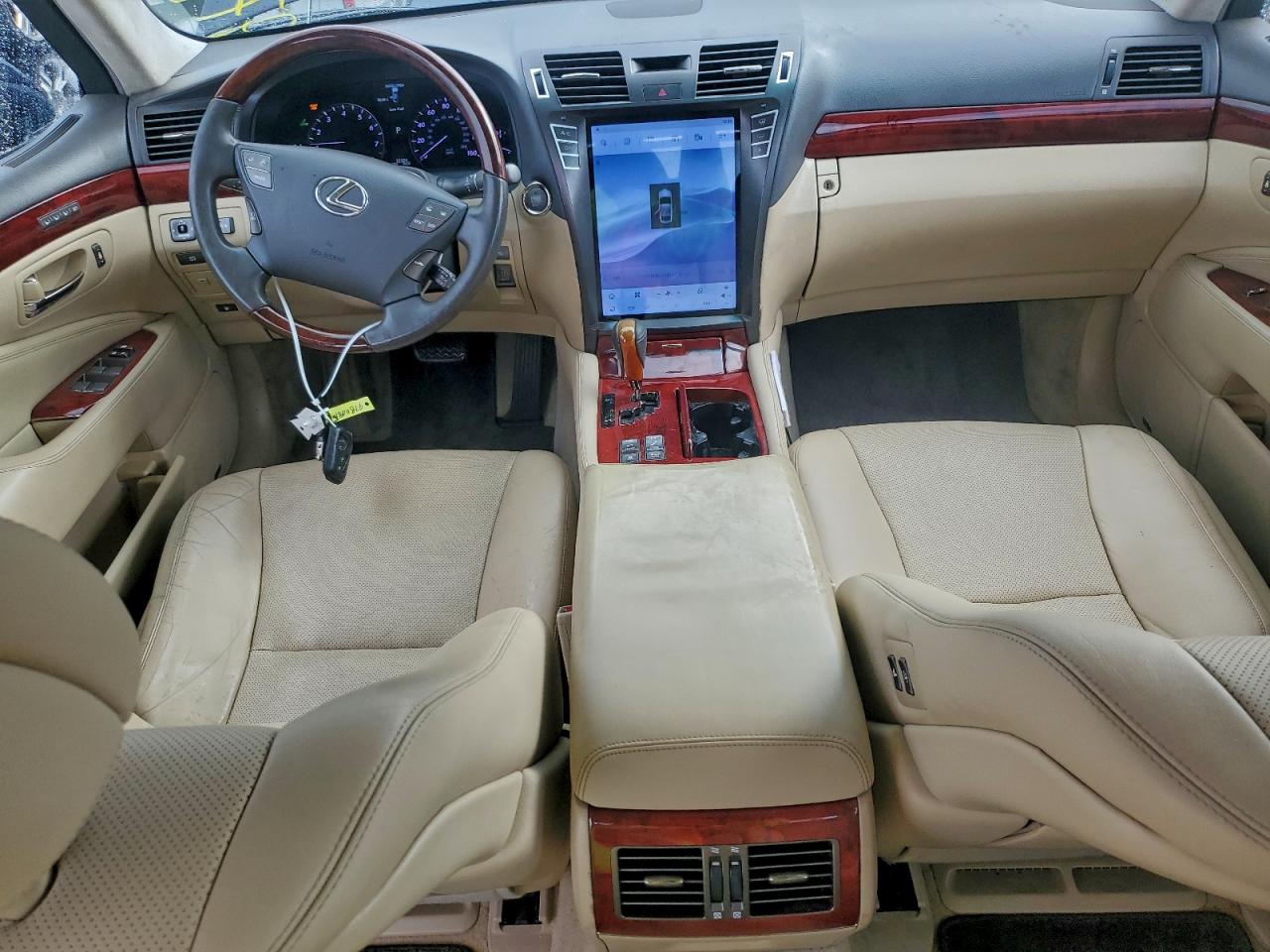 2009 LEXUS LS 460L photo 8