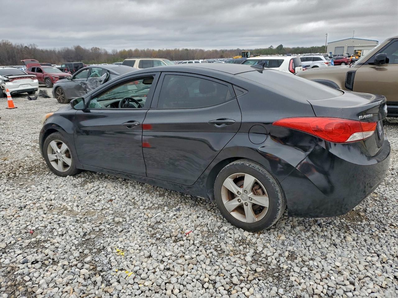 2013 HYUNDAI ELANTRA GLS photo 2