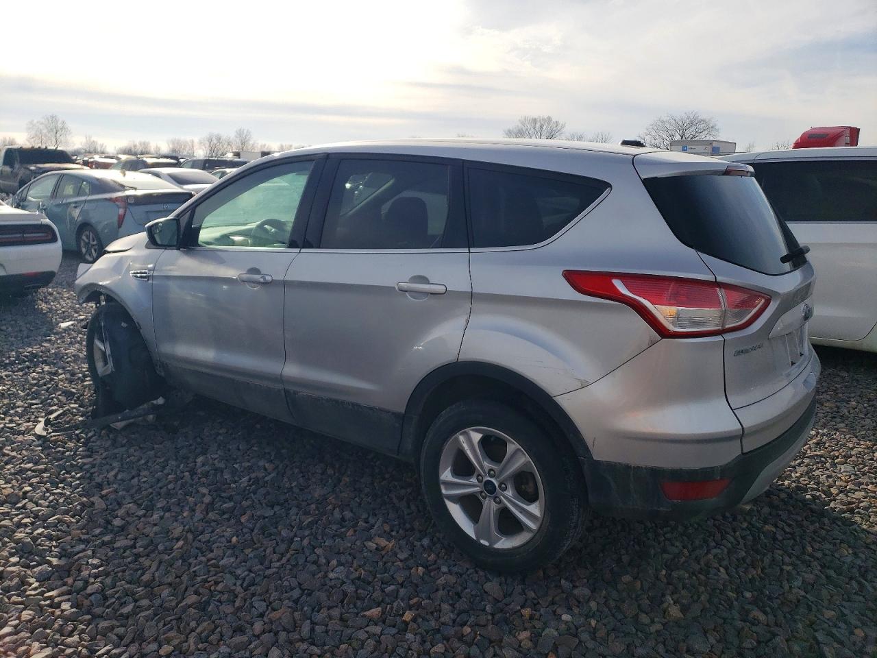 2016 FORD ESCAPE SE photo 2