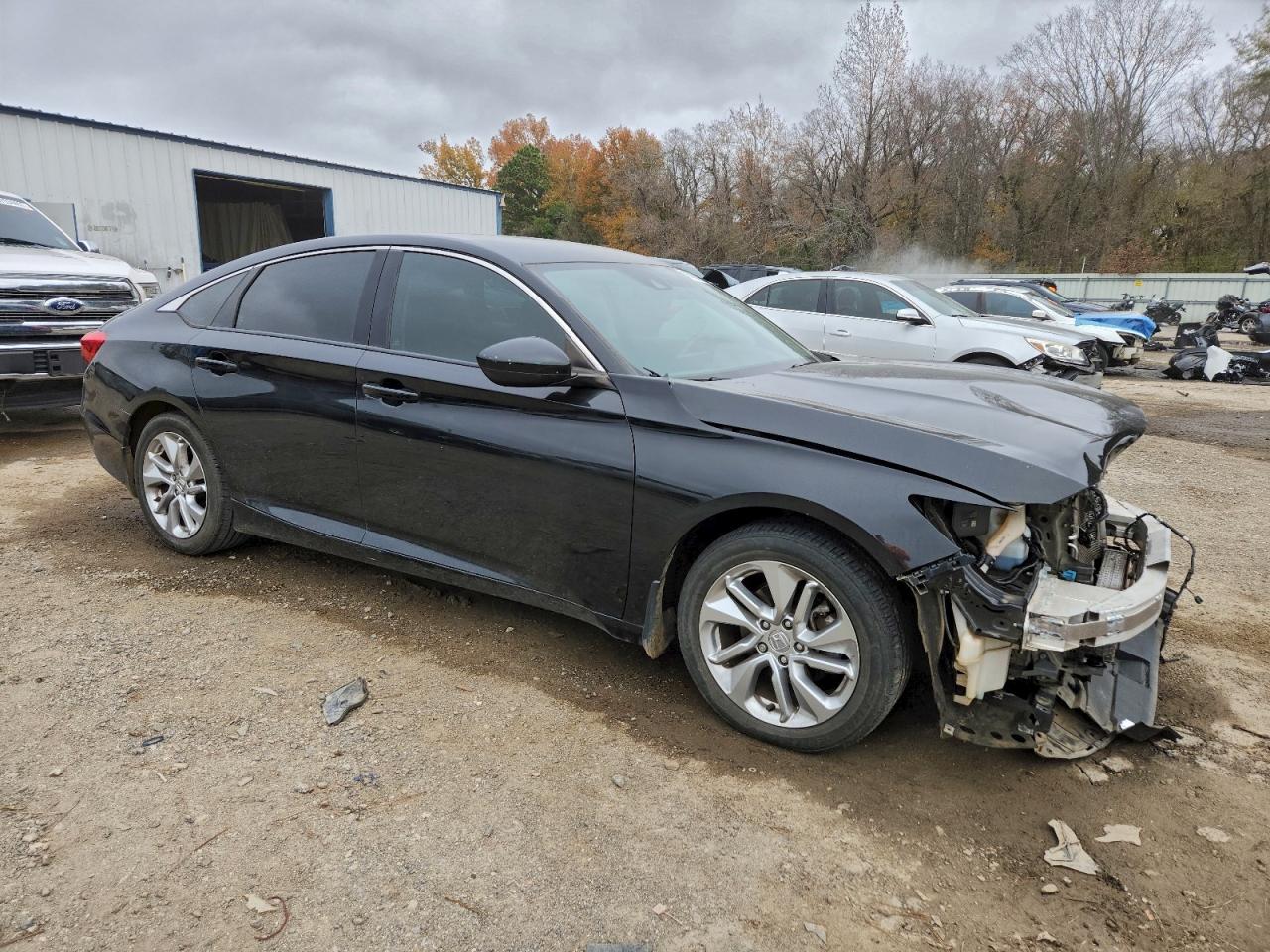 2018 HONDA ACCORD LX photo 4