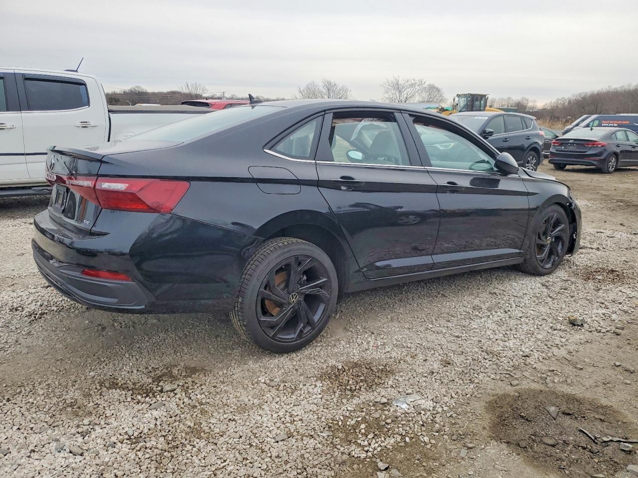 2025 VOLKSWAGEN JETTA SE photo 5