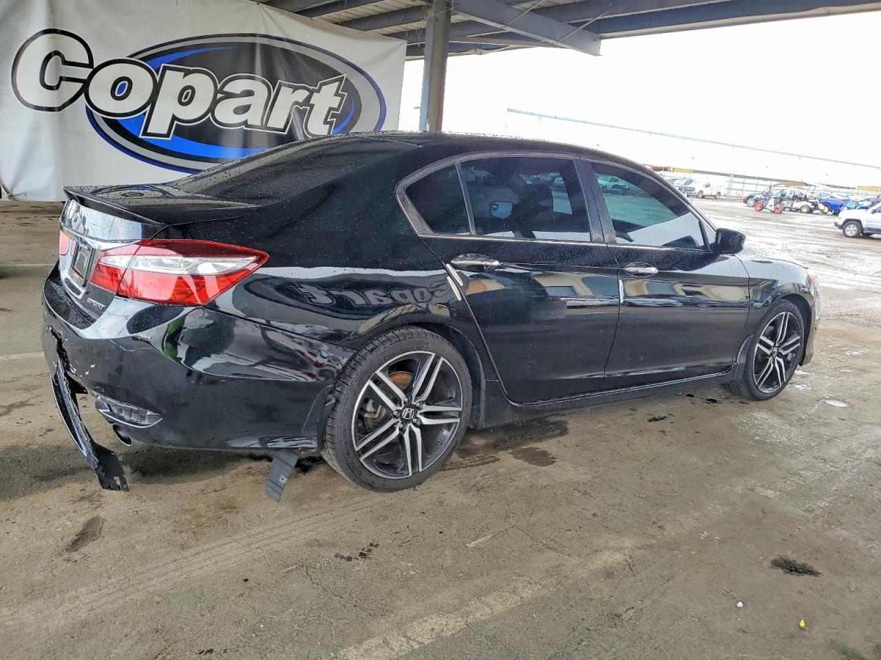 2017 HONDA ACCORD SPORT photo 3