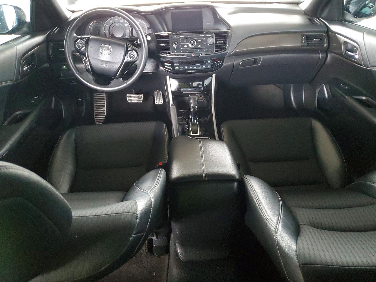 2017 HONDA ACCORD SPORT photo 8