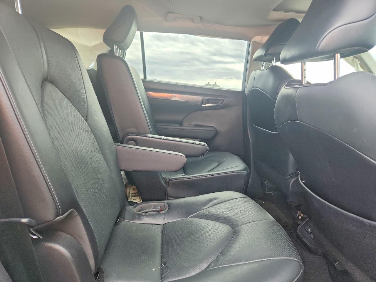2022 TOYOTA HIGHLANDER LIMITED photo 31