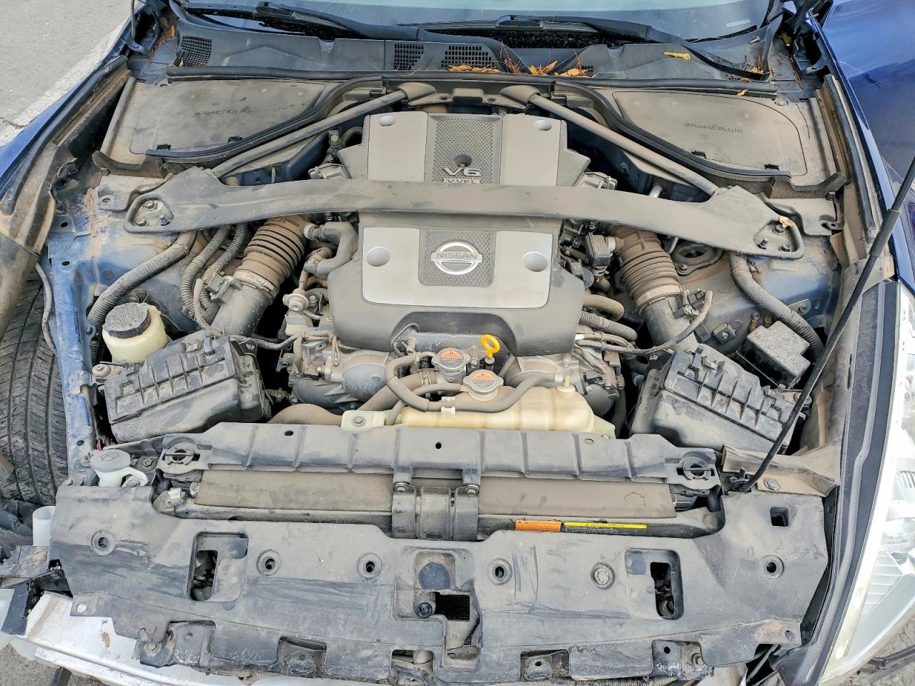 2017 NISSAN 370Z BASE photo 11