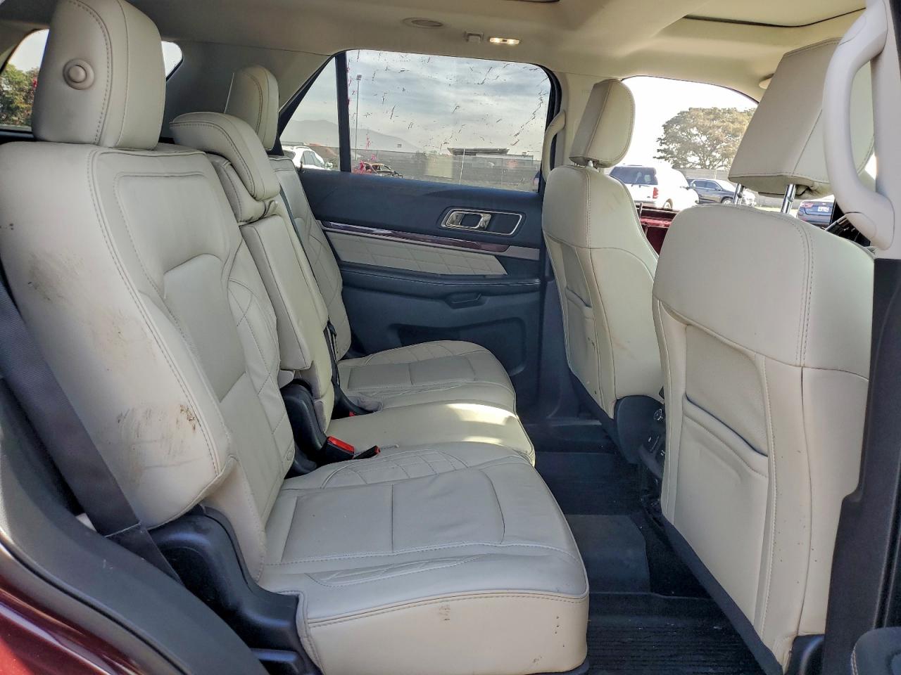 2019 FORD EXPLORER PLATINUM photo 31